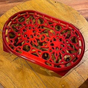 Le Creuset Pot Trivet oval hard to find!